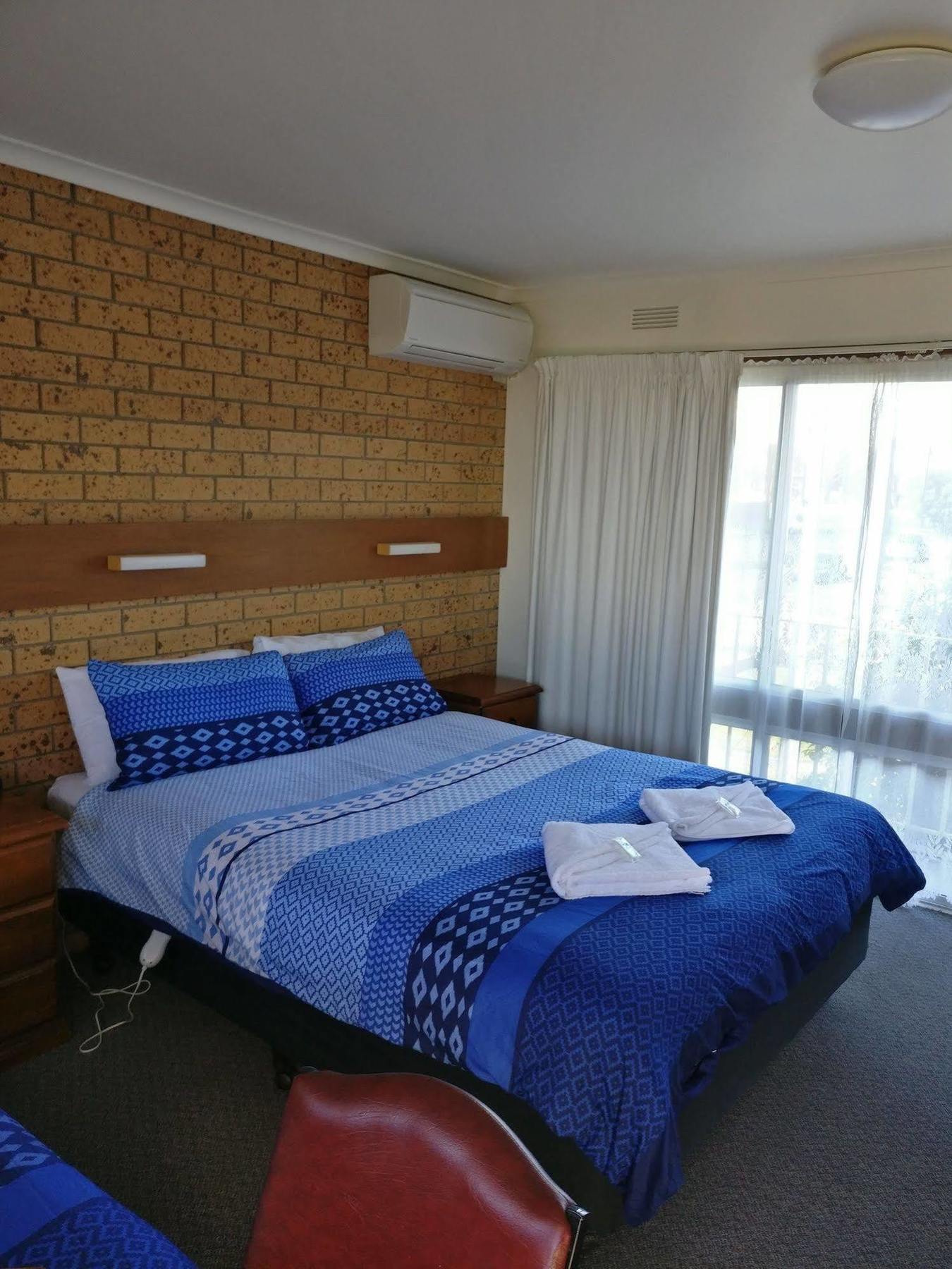Colac Mid City Motor Inn Экстерьер фото
