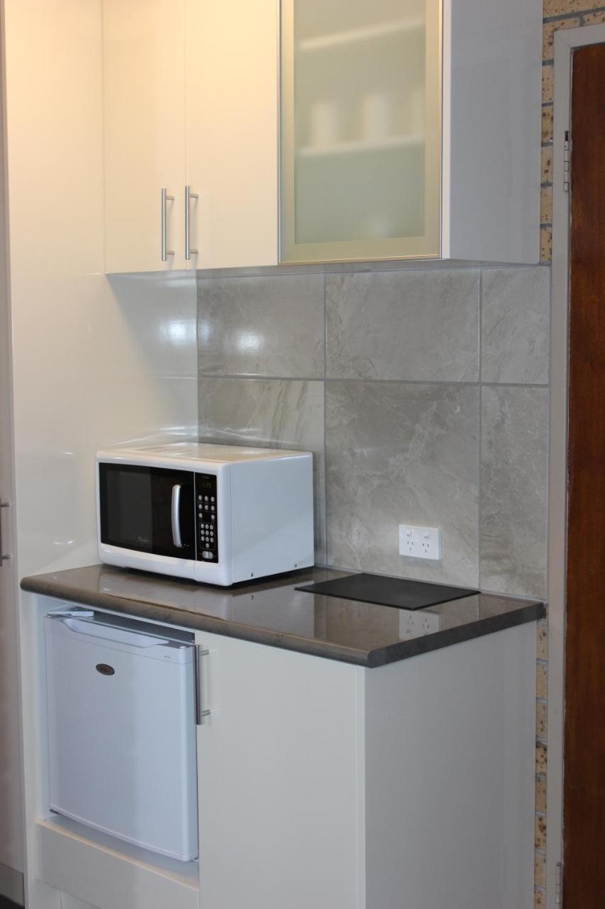 Colac Mid City Motor Inn Экстерьер фото