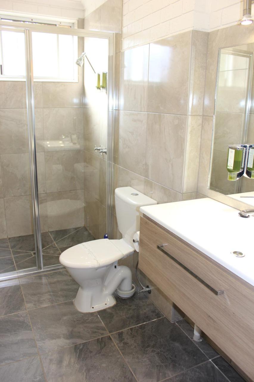 Colac Mid City Motor Inn Экстерьер фото