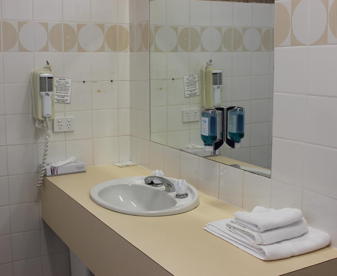 Colac Mid City Motor Inn Экстерьер фото